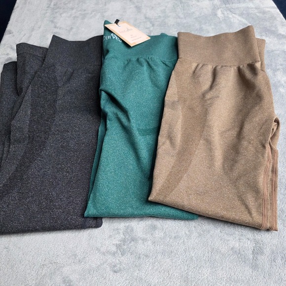 3 Pairs of Fem Curves Leggings- Sz Large - Picture 5 of 5